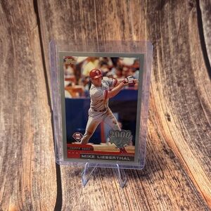 Topps 2000 Mike Lieberthal #7 Baseball Trading Card Item #ME224